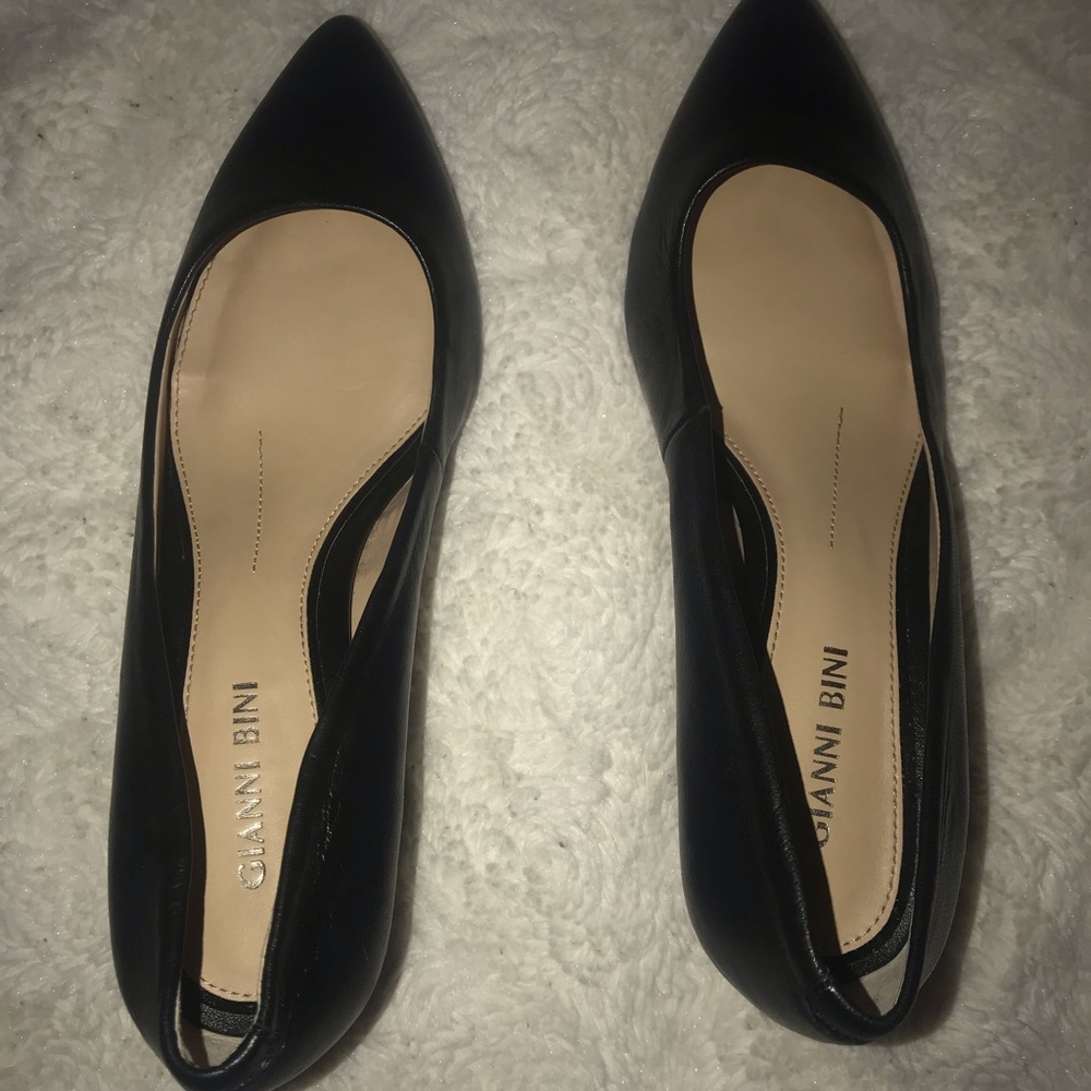 Black heels